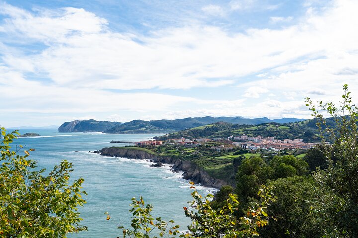 Dragonstone, Mundaka and Guernica from Bilbao