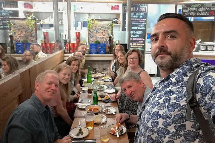 Madrid Tapas & Wine Tasting Food Tour – Small Group Local Bars