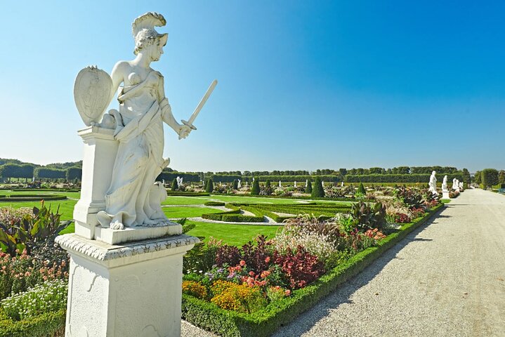 Guided tour of the Royal Herrenhausen Gardens