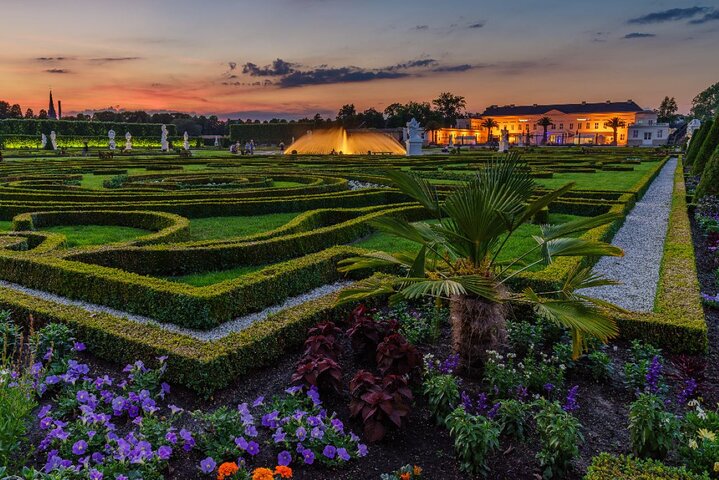 Guided tour of the Royal Herrenhausen Gardens
