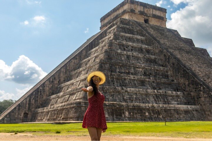Chichen Itza, Cenote, and Valladolid Tour