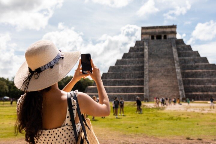 Chichen Itza, Cenote, and Valladolid Tour