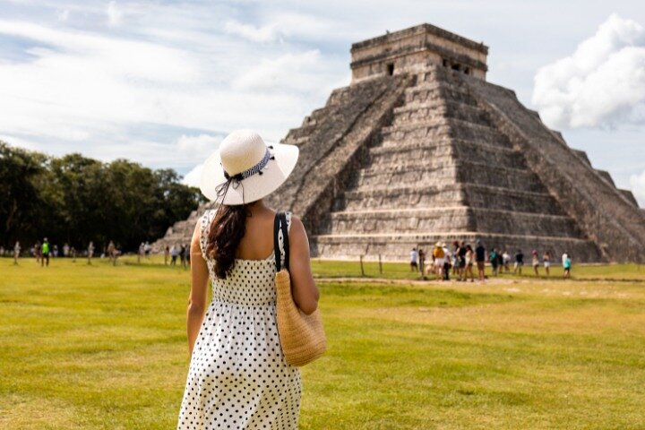 Early morning Chichen Itza Tour: Cenote and Tequila Tasting