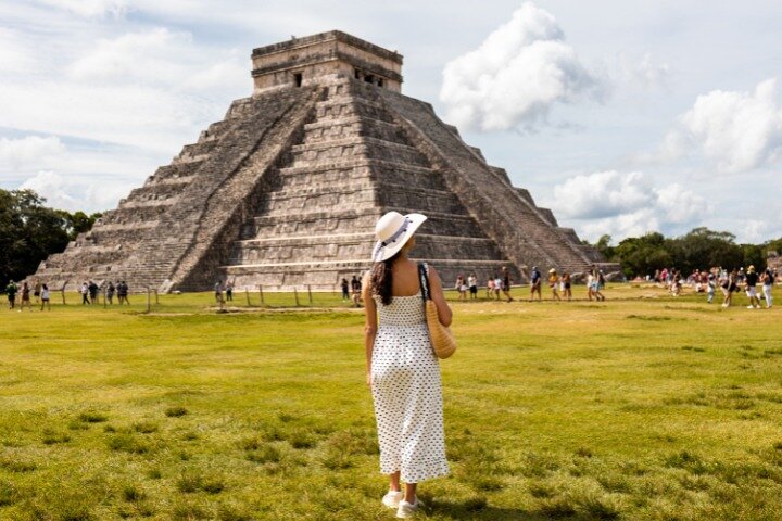 Chichen Itza, Cenote, and Valladolid Tour