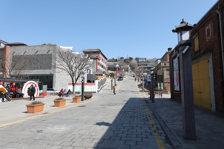 Seoul Layover Private Incheon Cultural Odyssey from Airport