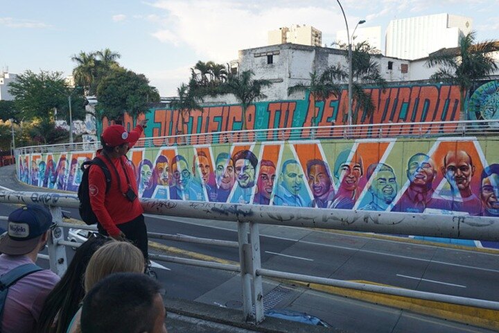 Historical Shared Tour Salsa, Graffiti & Resistance in Cali