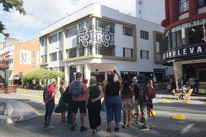Historical Shared Tour Salsa, Graffiti & Resistance in Cali