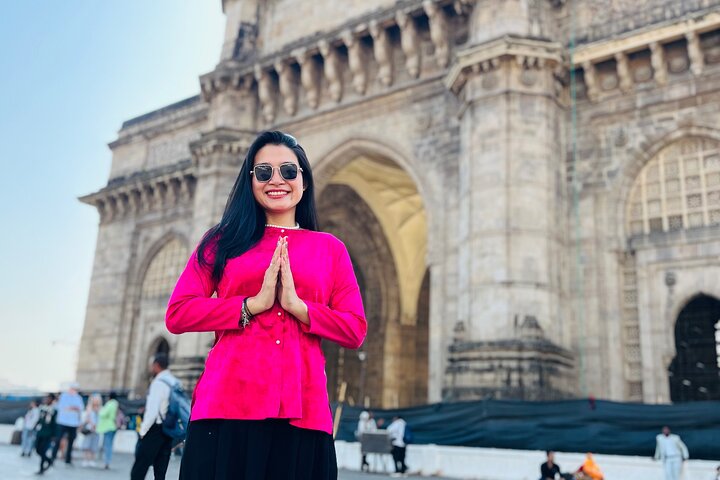 Private Mumbai City Tour with Guide and Transport