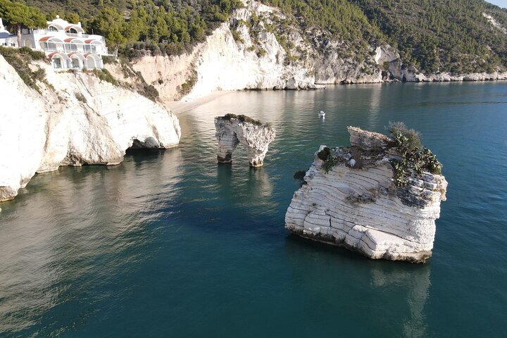 4 Hours Private Guided Boat Tour in Vieste