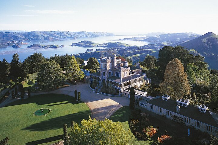 Otago Peninsula & Larnach Castle Shore Excursion