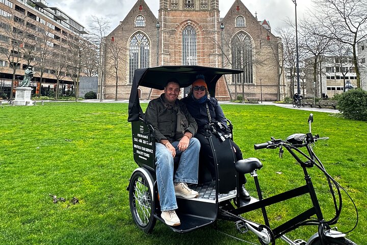 Private Pedicab/Rickshaw Tour of Rotterdam With a Local Guide