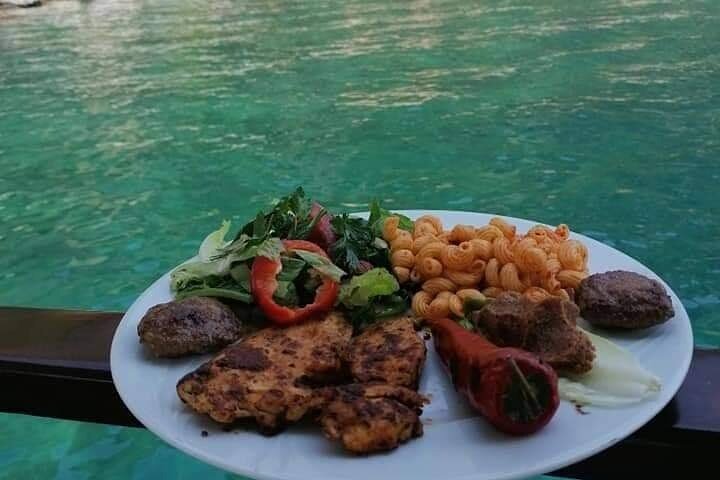 Marmaris and Icmeler Private Full-Day Boat Trip with Lunch