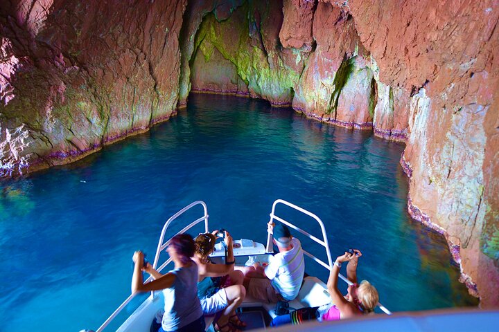 Afternoon in Scandola and coves of Piana with stop in Girolata