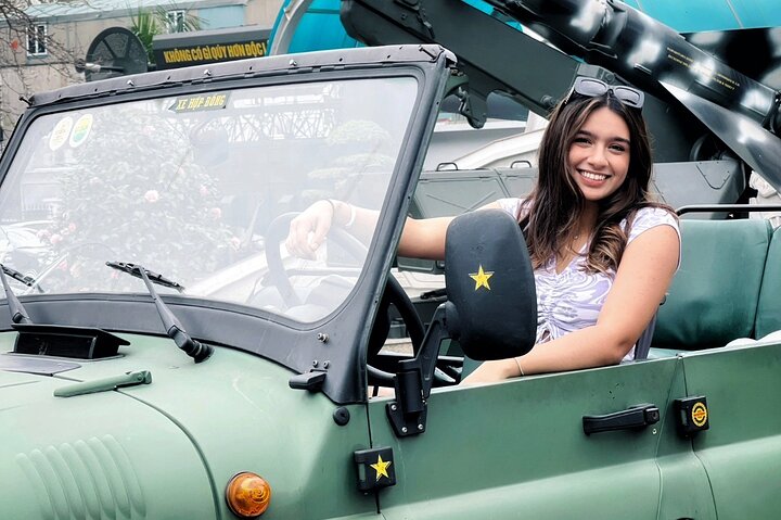 Hanoi Jeep Tour: Food, Culture and Fun by Vietnam Army Jeep