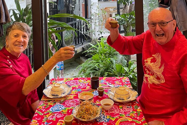 Hanoi Jeep Tour: Food, Culture and Fun by Vietnam Army Jeep