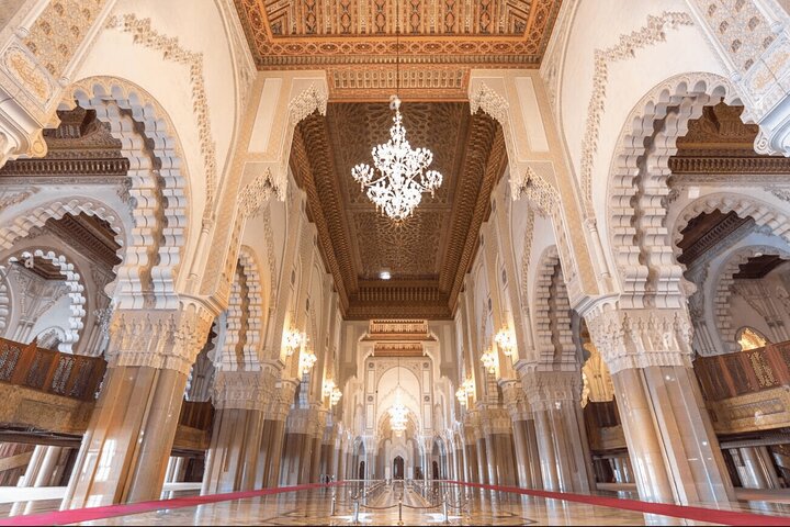 Casablanca Half-day Guided Tour with Hassan II mosque ticket