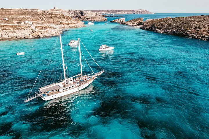 Round Malta Cruise Including Blue Lagoon With Lunch & Drinks