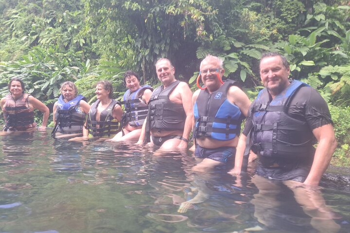 Scenic Tour of City and Rainforest, Waterfall, Sulphur Springs .