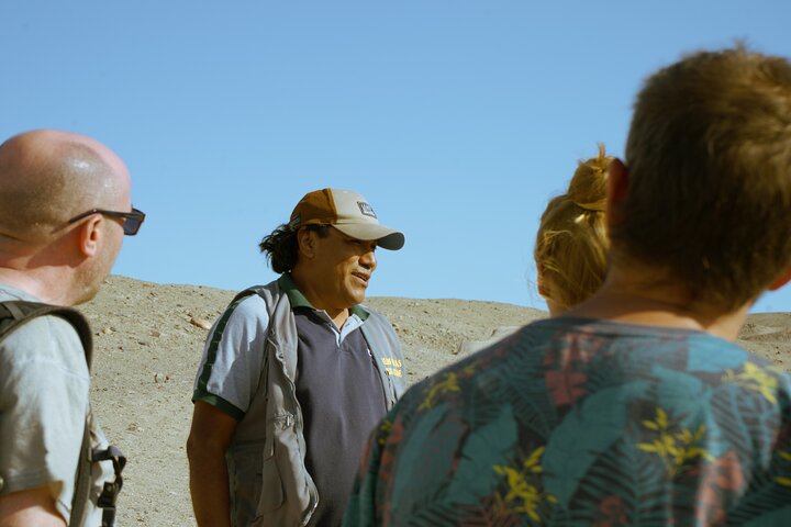 Cahuachi Pyramids Tour and Artisanal Workshop in Nazca