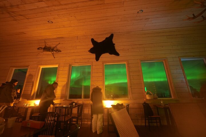 Mountaintop 360° Best Alaskan Cabin with Photography @Aurora Camp