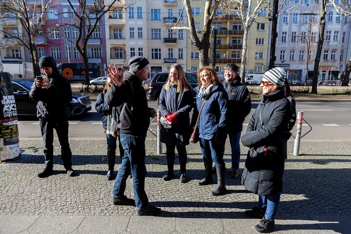 Berlin: Mitte District Food Tour with 7 Authentic Local Tastings