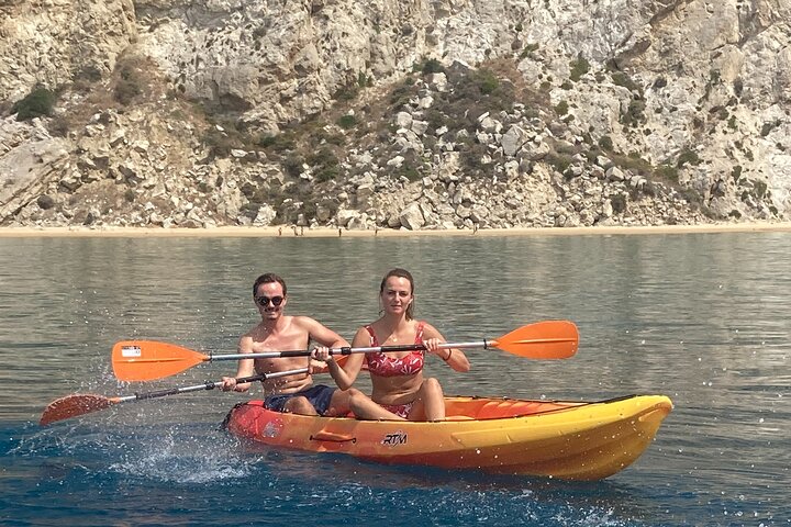 Kayak Tour: From Cala Manbrù to Torre Salsa Reserve