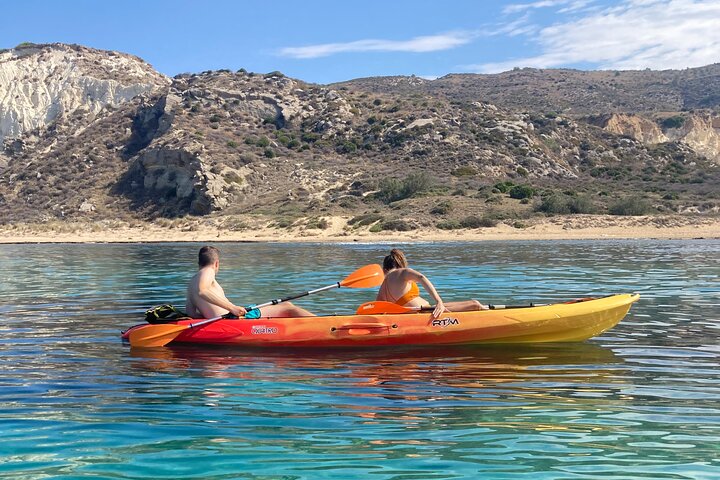 Kayak Tour: From Cala Manbrù to Torre Salsa Reserve