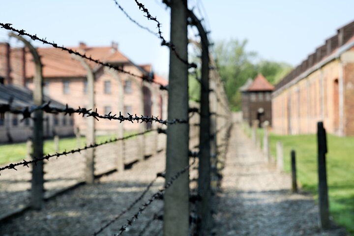 Auschwitz Birkenau Guided Tour with Hotel Pickup from Cracow