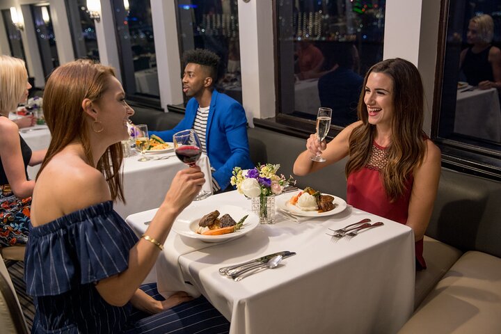 City Cruises NYC: Skyline Dinner Cruise from New Jersey