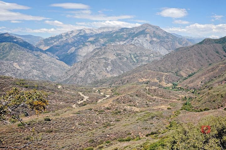 Self-Guided Audio Driving Tour in Sequoia and Kings Canyon