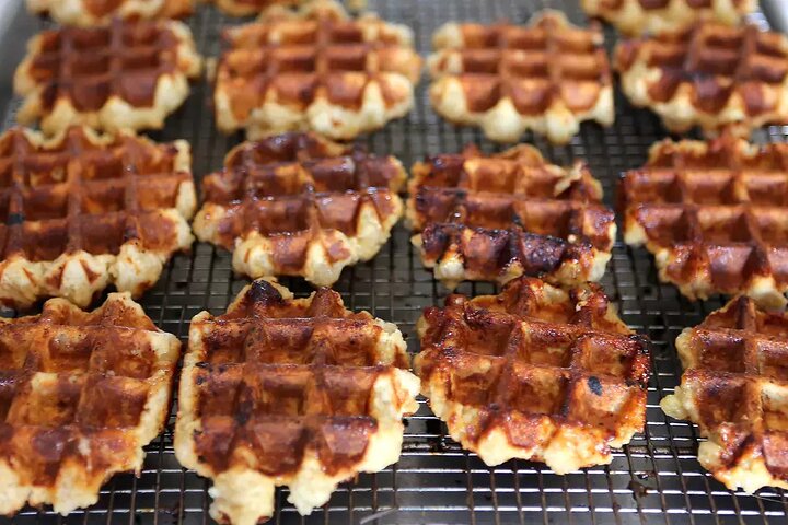 Top 10 Sites + Bites of Cincinnati Tour with Riverside Food Tours