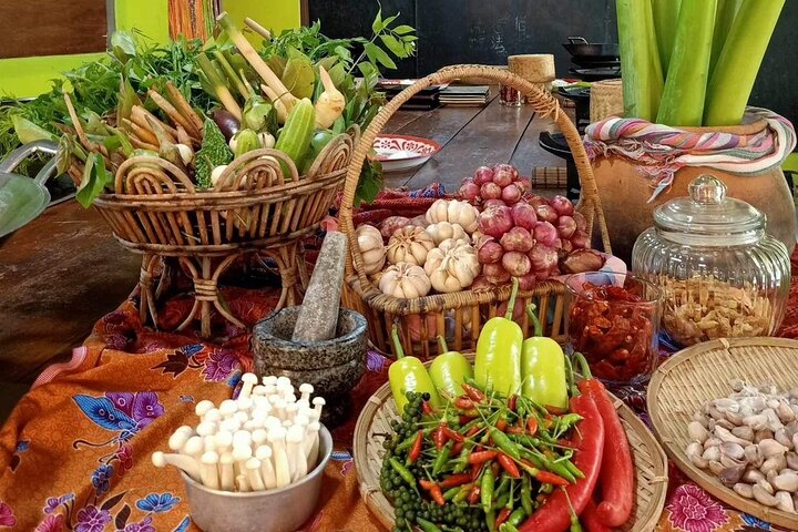 Thai Cooking Class in Khao Lak by Amazon Prime Series Chef