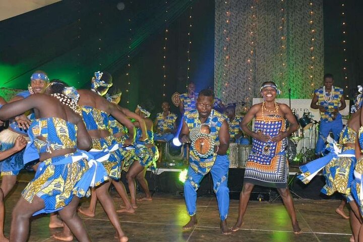 Nairobi National Museum, Giraffe Center & Bomas Kenya Guided Tour