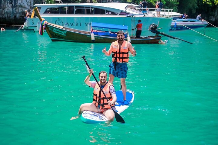 Phi Phi Island Adventure Day Tour from Phuket Speedboat/Catamaran