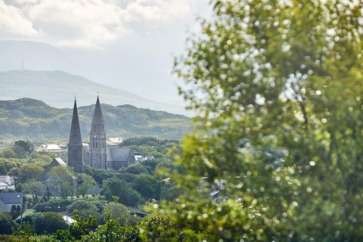 Galway Private Guided Walking Tour in Clifden Church Graveyard