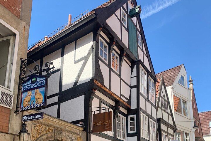 Guided Historical Walking Tour in Bremen