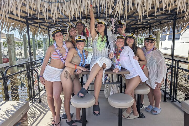 Ft Myers Beach 2 Hour Tiki Pub Fun in the Sun Dolphin Cruise