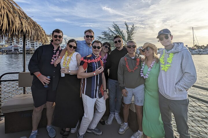 Ft Myers Beach 2 Hour Tiki Pub Fun in the Sun Dolphin Cruise