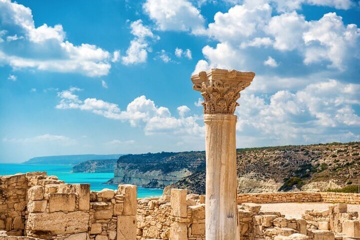 North Nicosia Private Walking Tour with a Guide