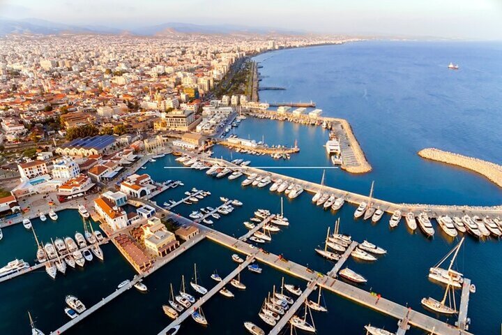 North Nicosia Private Walking Tour with a Guide