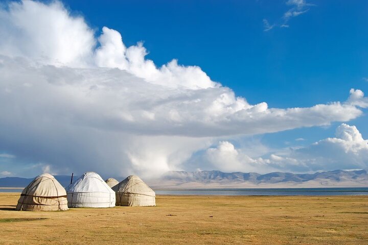 2-Day Small-Group Nomadic Adventure to Song Kul Lake