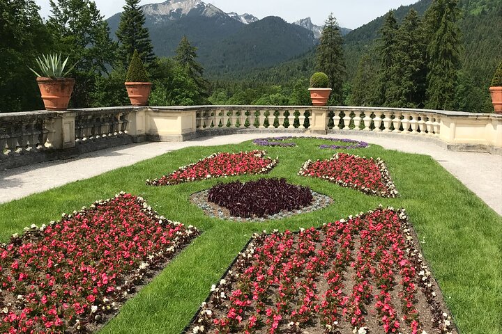 Neuschwanstein Castle and Linderhof Palace Day Trip from Munich