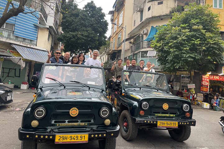 Hanoi Jeep Tour: Food, Culture and Fun by Vietnam Army Jeep