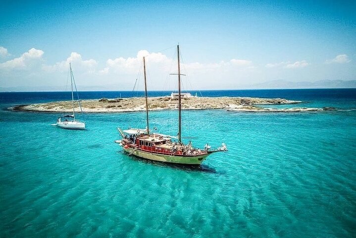 Rhodes Day Cruise (with lunch & unlimited drinks) 5,5 Hours