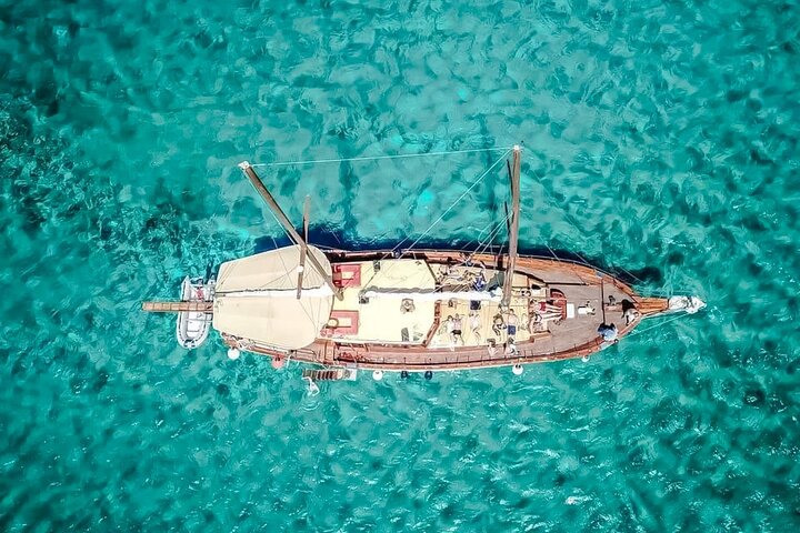 Rhodes Day Cruise (with lunch & unlimited drinks) 5,5 Hours