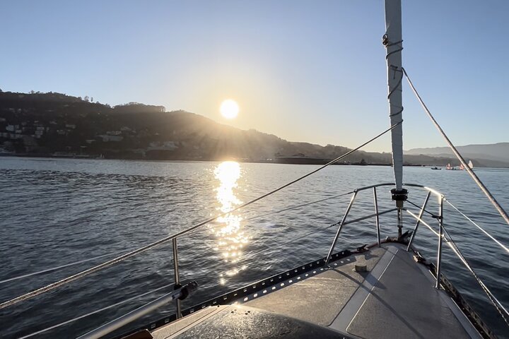 2hr. SUNSET Sailing Experience on San Francisco Bay