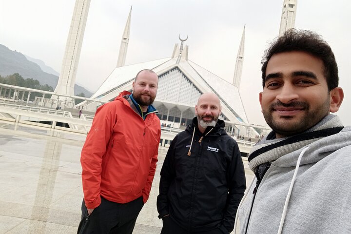 Best of Islamabad: One-Day Sightseeing Tour