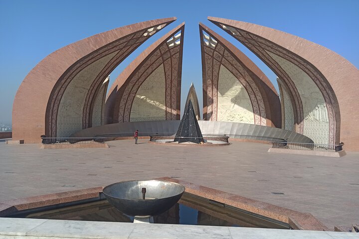 Best of Islamabad: One-Day Sightseeing Tour