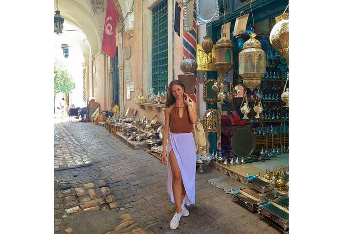 Fun VIP: Tunis Medina/Bardo + Sidi Bou Said + Carthage Pickup All
