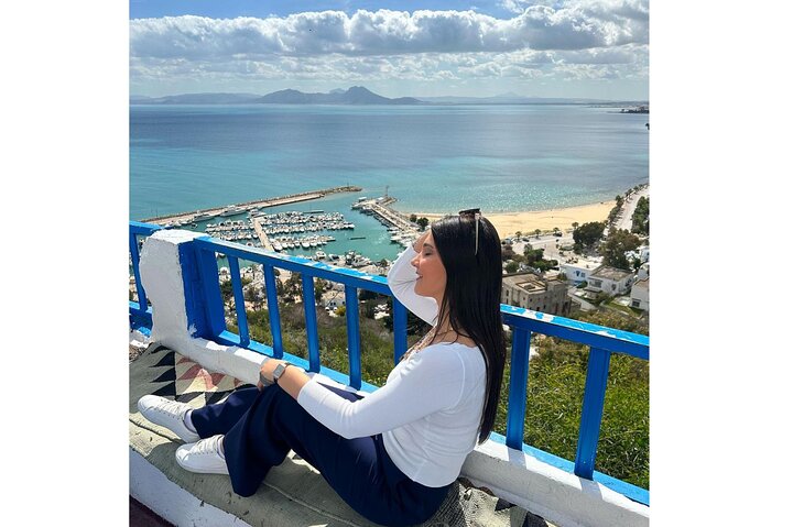 Fun VIP: Tunis Medina/Bardo + Sidi Bou Said + Carthage Pickup All